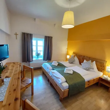 Stift St. Georgen Am Langsee 4*