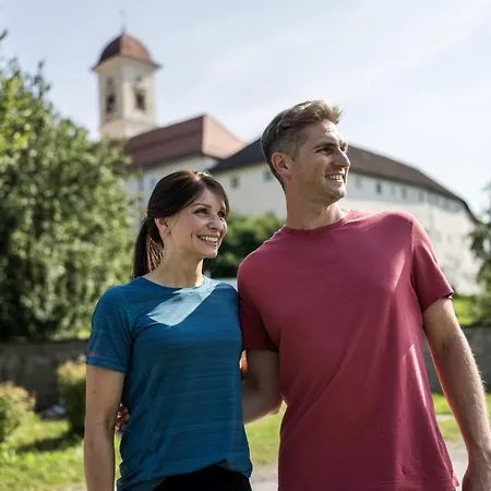 Hotel Stift St. Georgen Am Laengsee